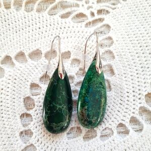 Silver Green Jasper Teardrop Earrings Brand New